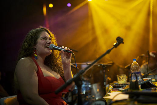 Grupo Maracuj&aacute; ft Femke Smit